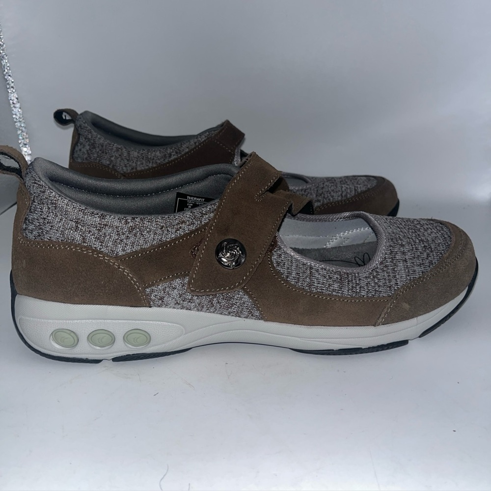Therafit Women’s Fabric Comfort Shoes Sz 10.5 / 11 Strap Mary Jane Tan Brown